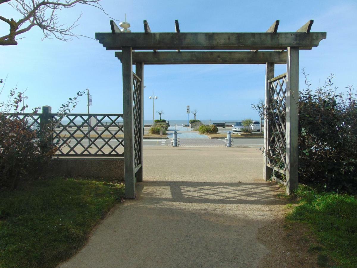 Appartement Vue Sur Mer Saint-Jean-de-Monts Exterior foto